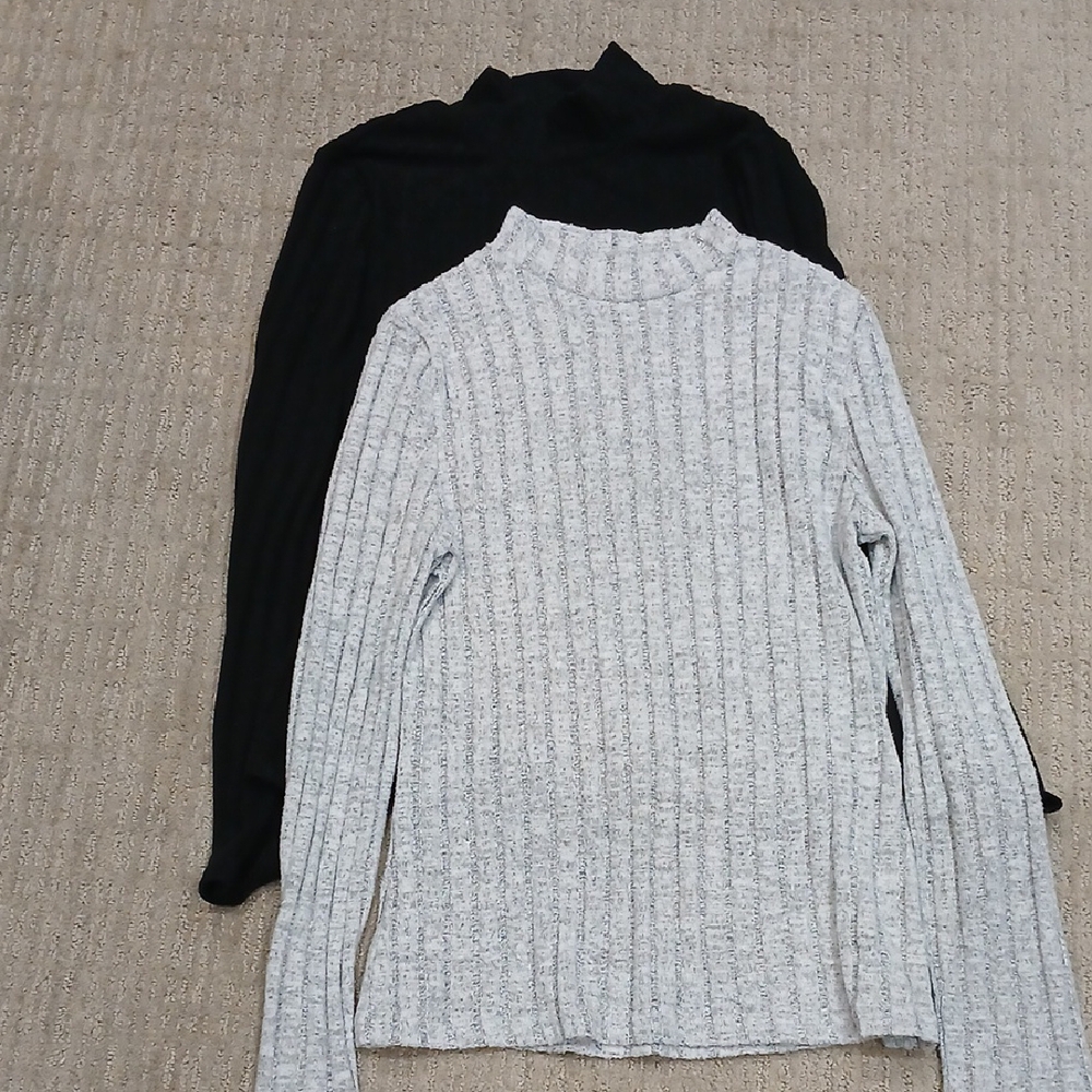 Women's Black and Gray Sweater Set